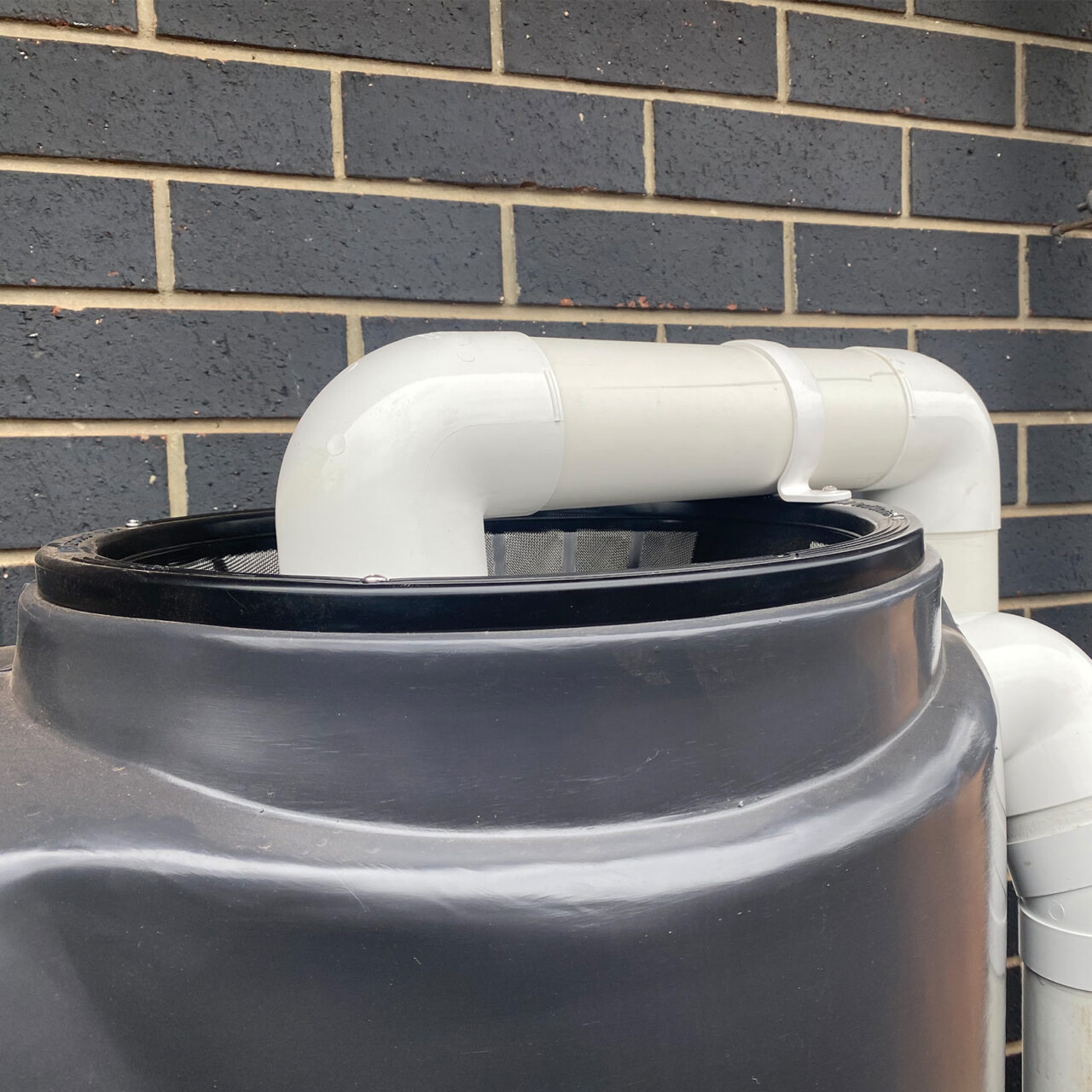 Inlet Strainer with Light Guard 400mm APR Tanks Water Tanks